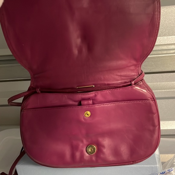 Vintage bottega veneta cross body bag 💕 - Picture 5 of 16